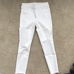 American Eagle white cropped skinny jeans